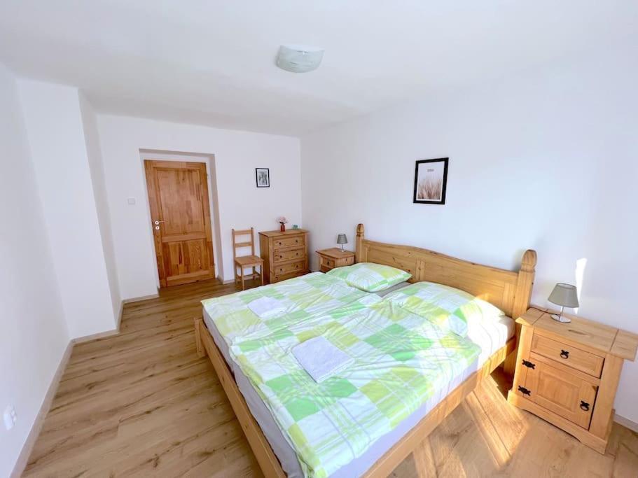 Apartman U Labe Дечин Екстериор снимка